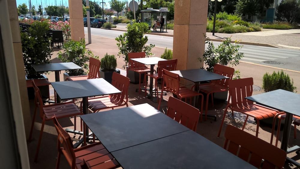 Ibis Martigues Centre Exterior foto