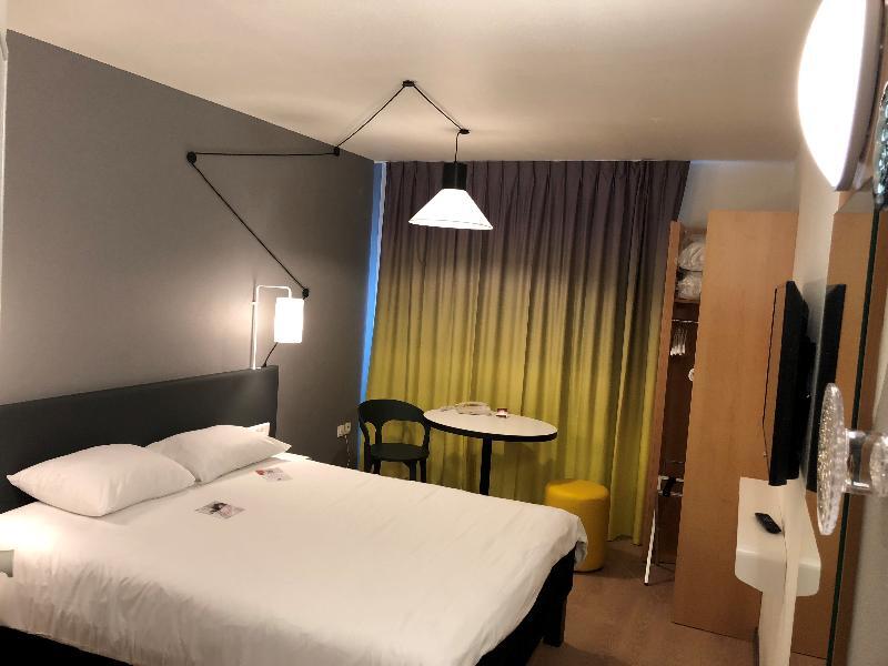 Ibis Martigues Centre Exterior foto